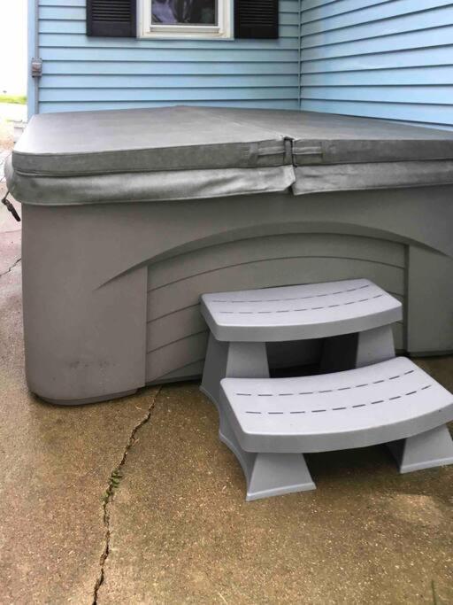 Вілла Caddy Corner Has A Hot Tub Just Outside Of Town Фоенч-Лік Екстер'єр фото
