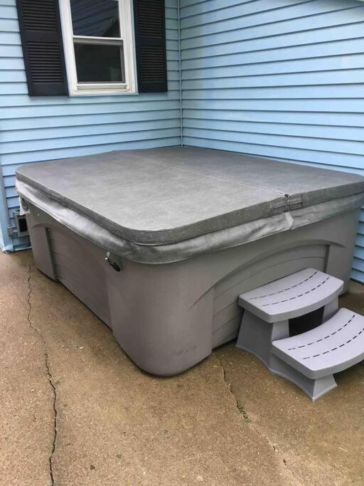 Вілла Caddy Corner Has A Hot Tub Just Outside Of Town Фоенч-Лік Екстер'єр фото